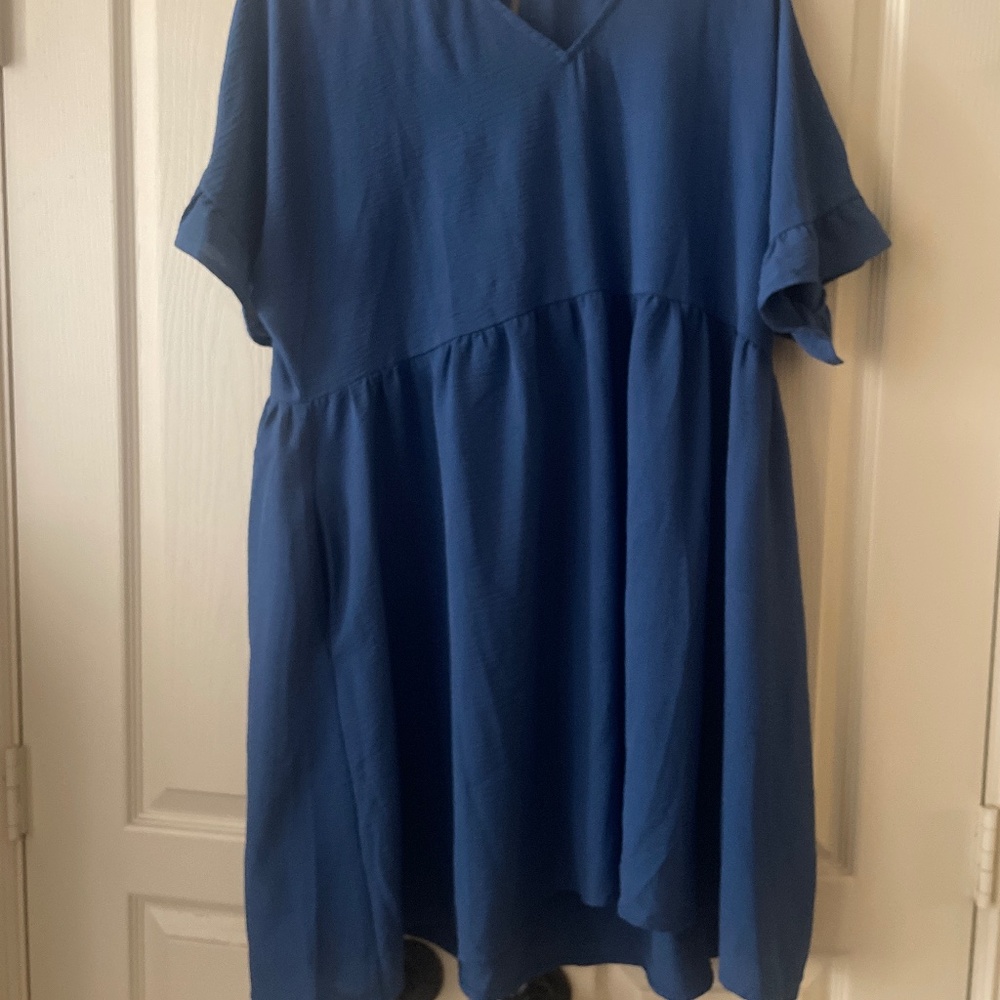 Dark blue dress